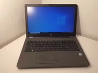 Laptop HP 250 G6 15 i5-7200U 8GB RAM 250GB SSD M.2 widok z przodu